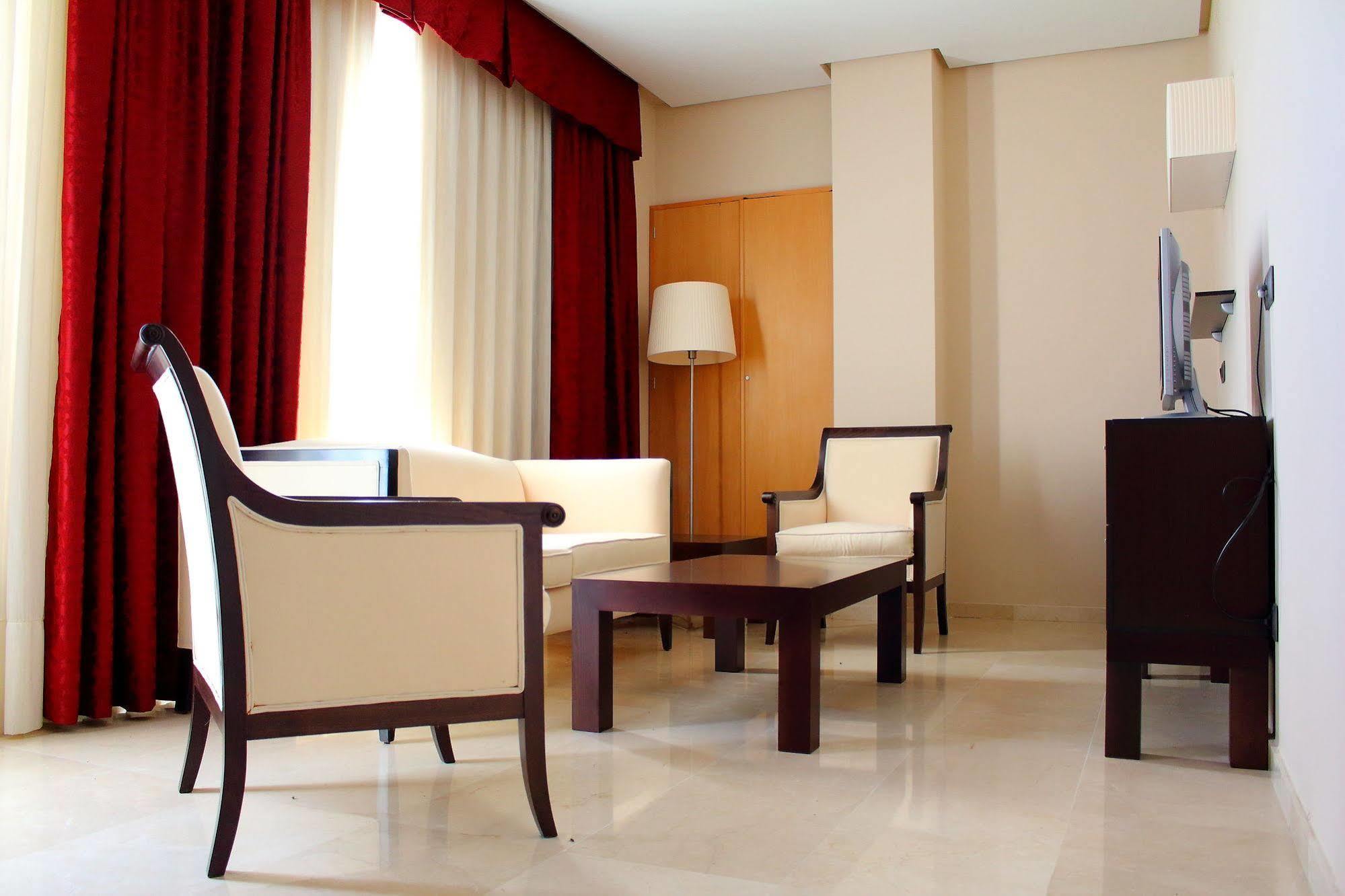 Hotel Vistaflor Саагун Экстерьер фото
